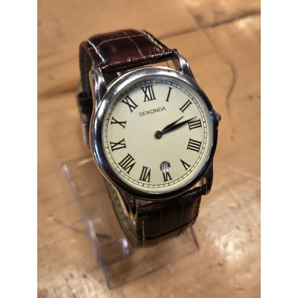 Sekonda 3018A Analog Men's Watch with Leather Strap and Date. New Battery